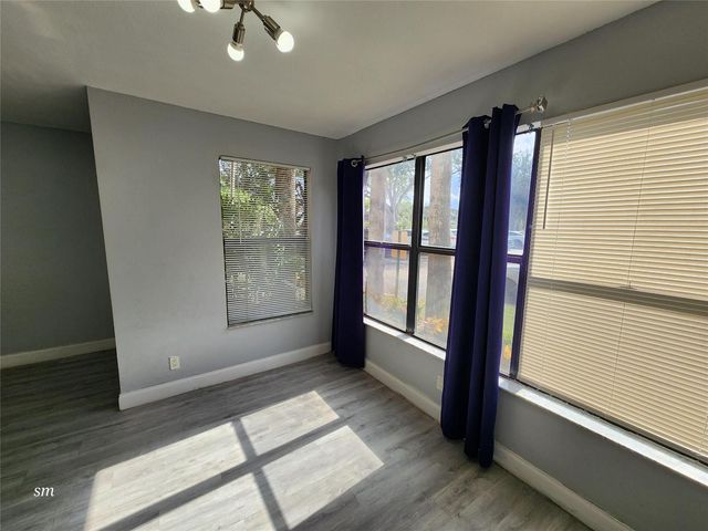 2736 S University Drive, Davie, FL 33328