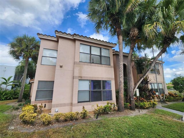 2736 S University Drive, Davie, FL 33328