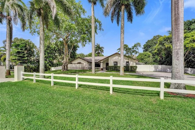 2255 SW 145th Ave, Davie, FL 33325