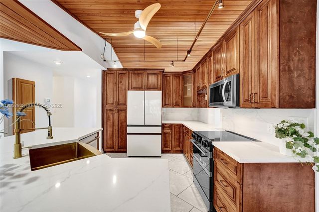 2255 SW 145th Ave, Davie, FL 33325