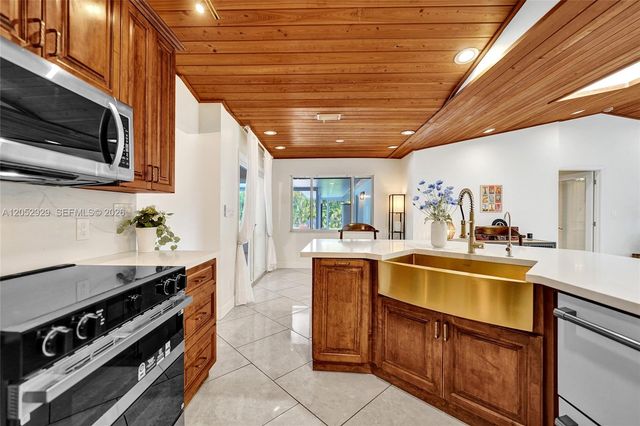 2255 SW 145th Ave, Davie, FL 33325