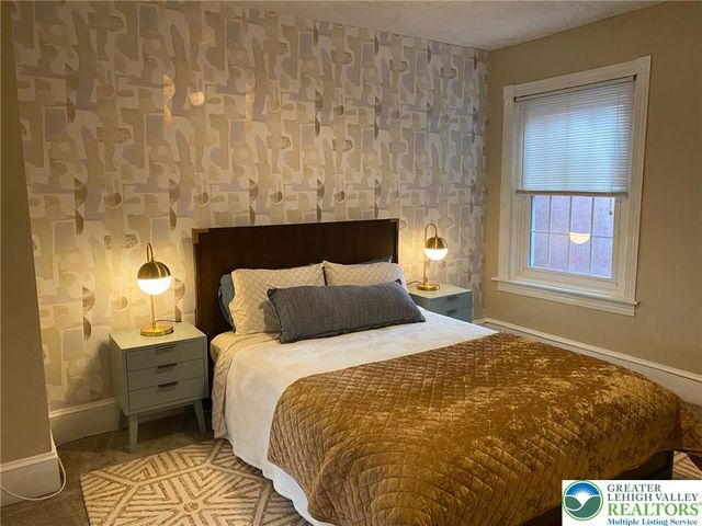 37 Evergreen Street, Nazareth Boro, PA 18064