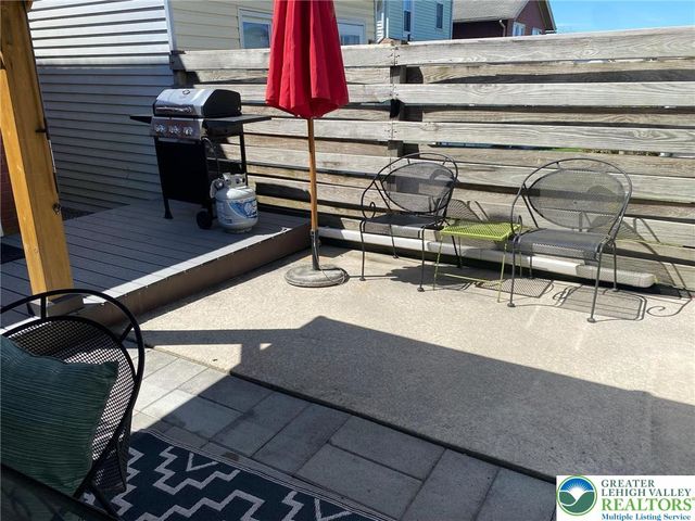 37 Evergreen Street, Nazareth Boro, PA 18064