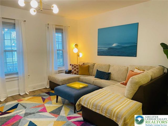 37 Evergreen Street, Nazareth Boro, PA 18064