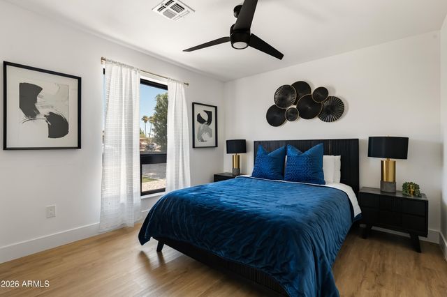 919 W PORT ROYALE Lane, Phoenix, AZ 85023