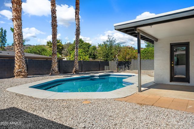 919 W PORT ROYALE Lane, Phoenix, AZ 85023