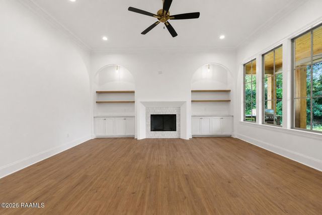 600 Traditions Drive, Lafayette, LA 70508
