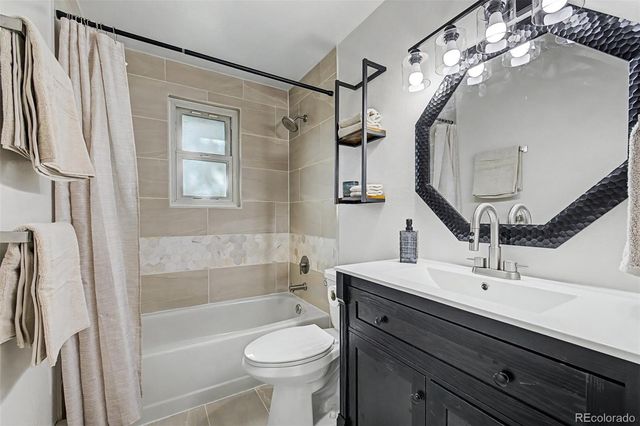 13861 Elmore Road, Longmont, CO 80504