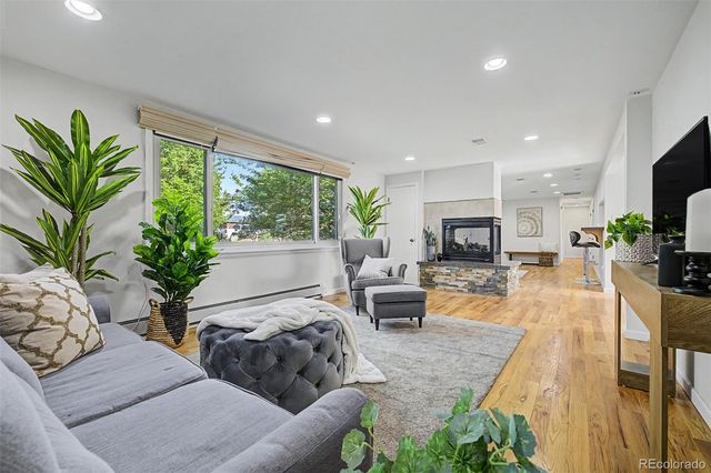 13861 Elmore Road, Longmont, CO 80504