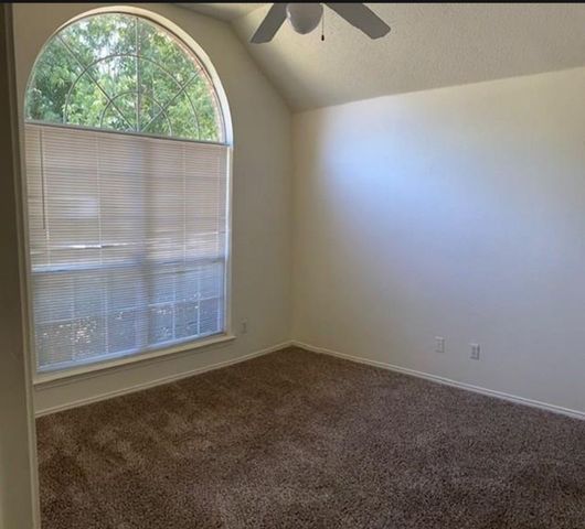 121 Canterbury Street, Euless, TX 76039