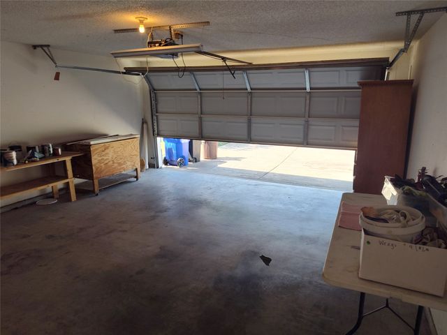 121 Canterbury Street, Euless, TX 76039