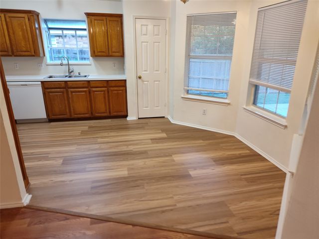 121 Canterbury Street, Euless, TX 76039