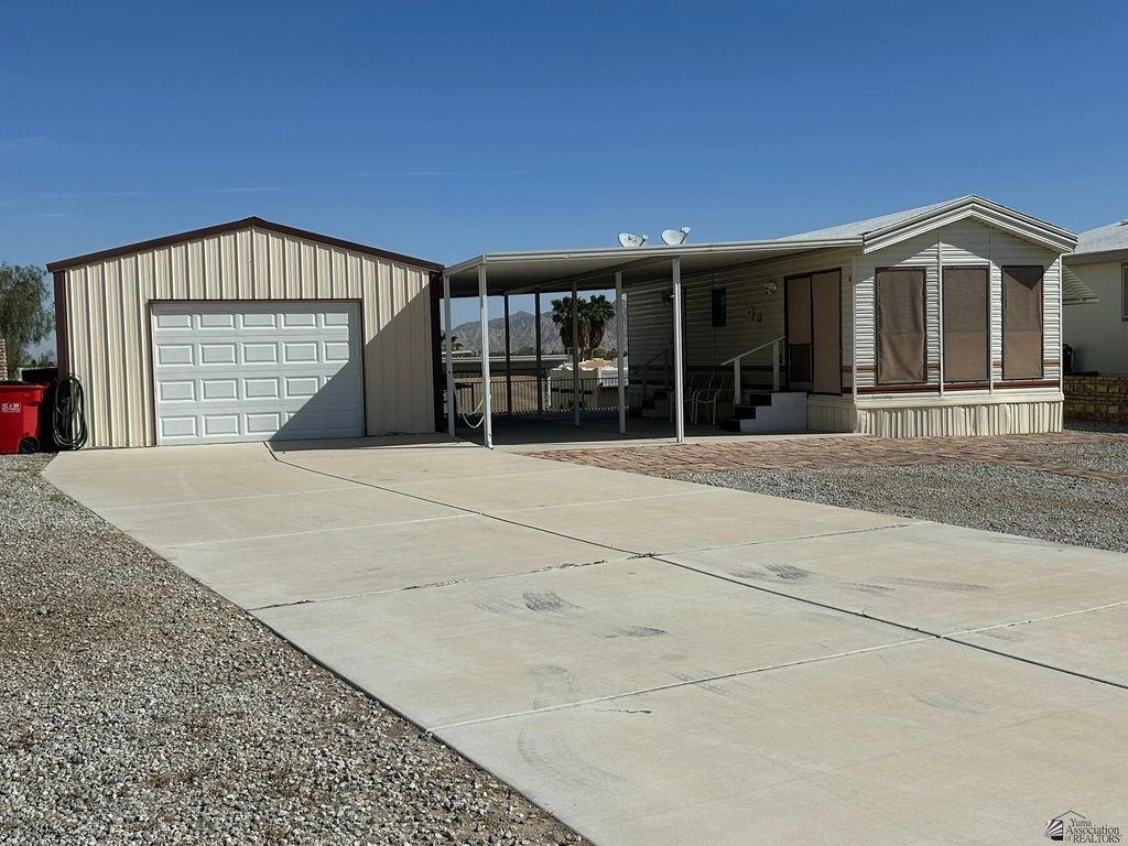 12560 E 46 Dr, Yuma, AZ 85367
