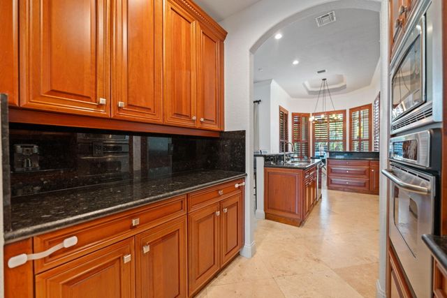 11371 NW 6th Street, Plantation, FL 33325