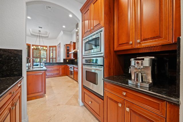 11371 NW 6th Street, Plantation, FL 33325