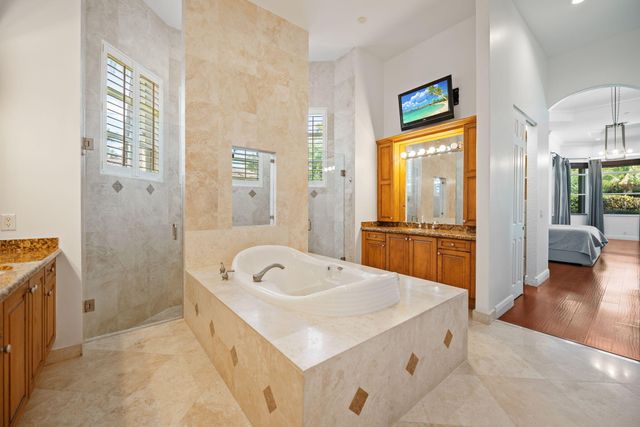 11371 NW 6th Street, Plantation, FL 33325