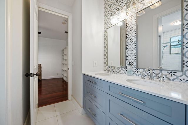 11371 NW 6th Street, Plantation, FL 33325