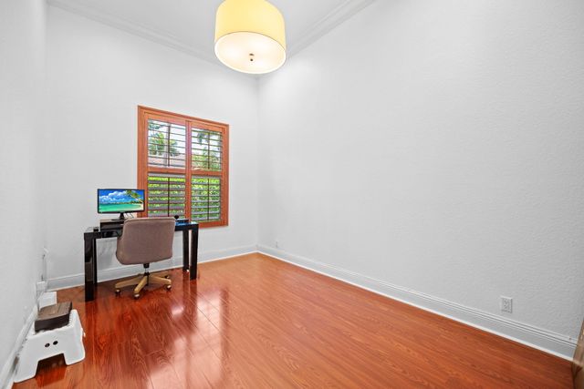 11371 NW 6th Street, Plantation, FL 33325