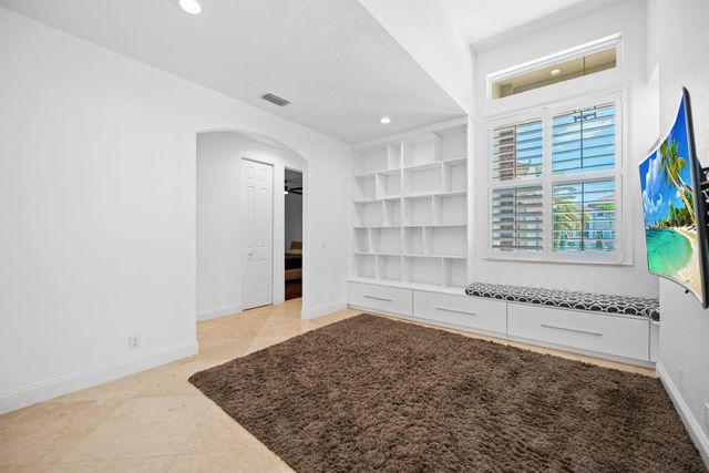 11371 NW 6th Street, Plantation, FL 33325