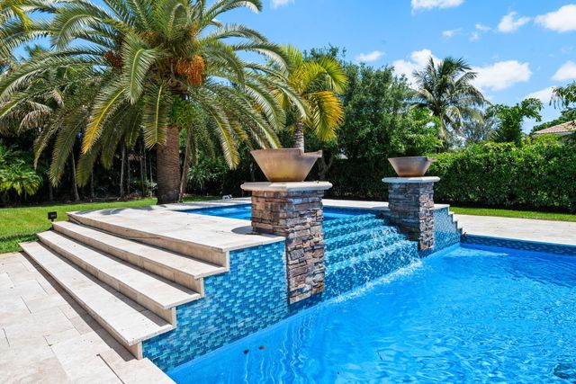 11371 NW 6th Street, Plantation, FL 33325