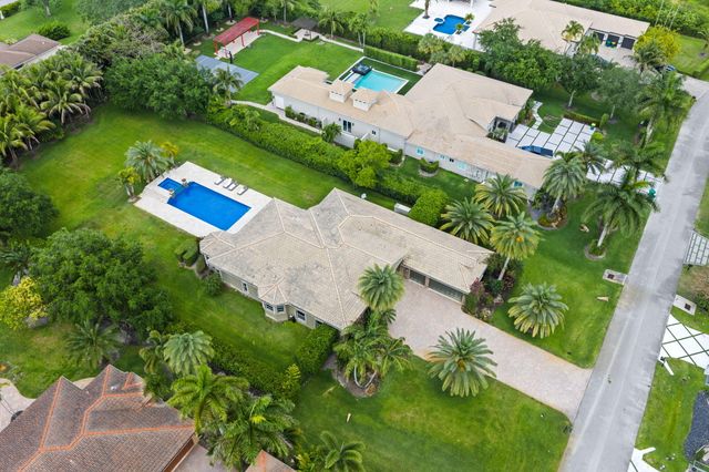 11371 NW 6th Street, Plantation, FL 33325