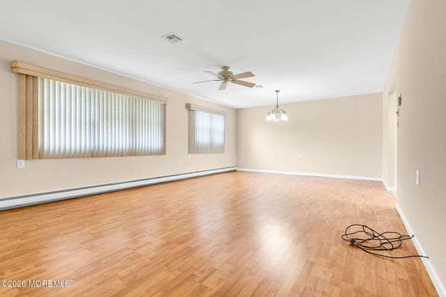 62 Biabou Drive, Toms River, NJ 08757
