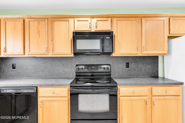 62 Biabou Drive, Toms River, NJ 08757