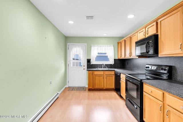 62 Biabou Drive, Toms River, NJ 08757
