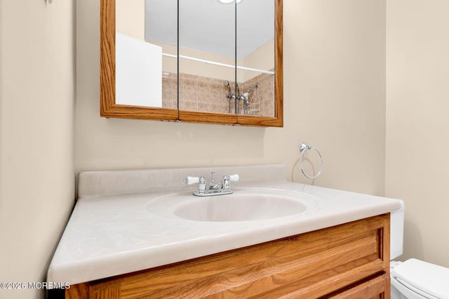 62 Biabou Drive, Toms River, NJ 08757
