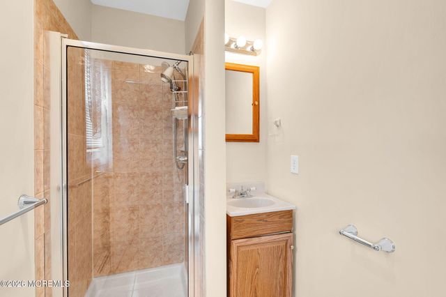 62 Biabou Drive, Toms River, NJ 08757