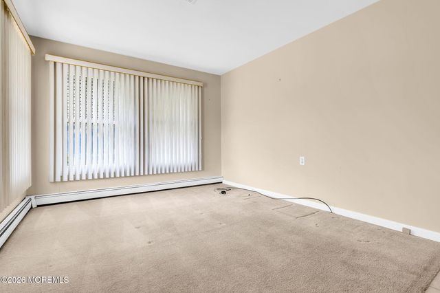 62 Biabou Drive, Toms River, NJ 08757