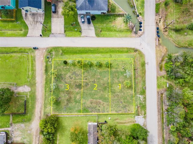 Lot 3 Avenue L, Bacliff, TX 77518