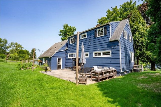 4852 West lake, Geneva Town, NY 14456