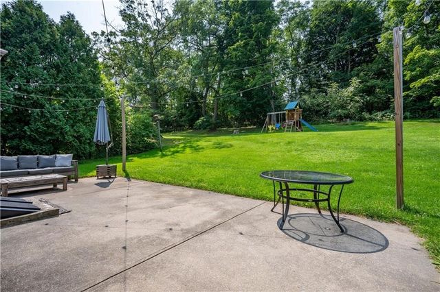 4852 West lake, Geneva Town, NY 14456