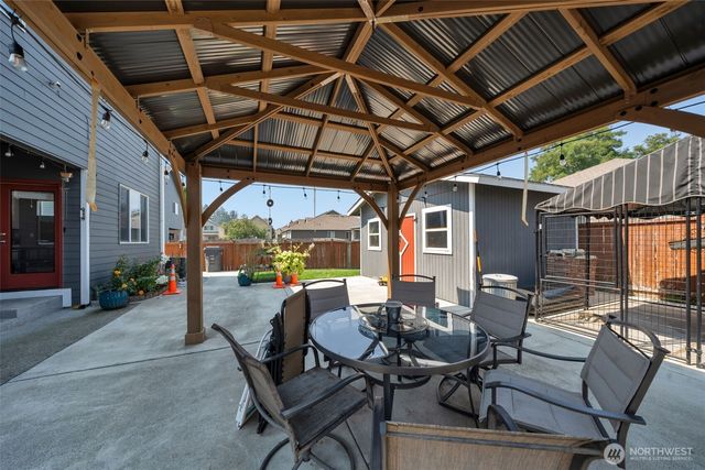 2131 186th Street Ct E, Spanaway, WA 98387