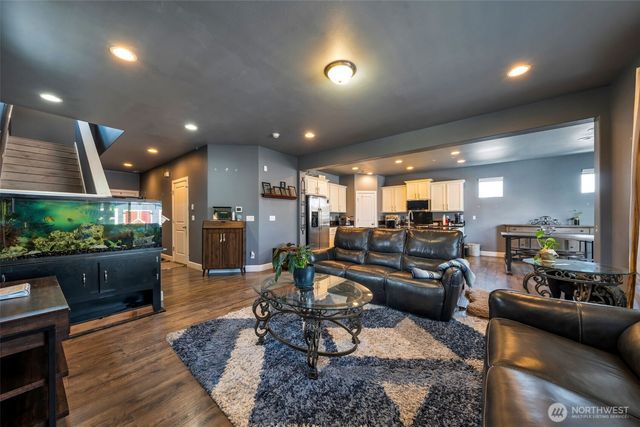2131 186th Street Ct E, Spanaway, WA 98387