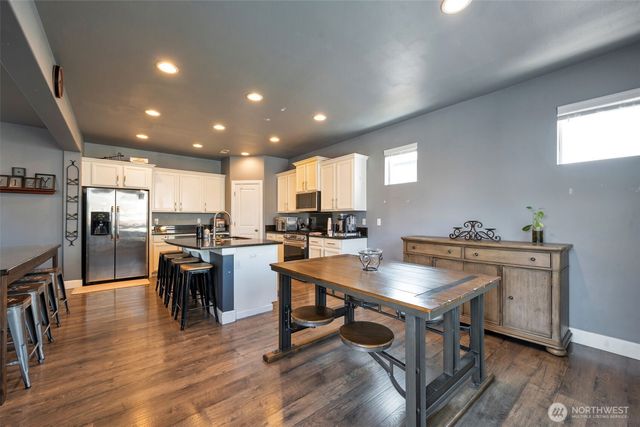2131 186th Street Ct E, Spanaway, WA 98387