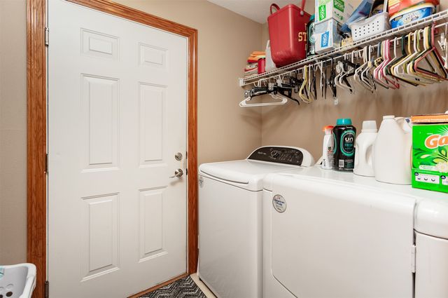 107 Centennial Drive, Huxley, IA 50124