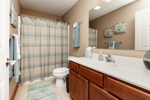 107 Centennial Drive, Huxley, IA 50124