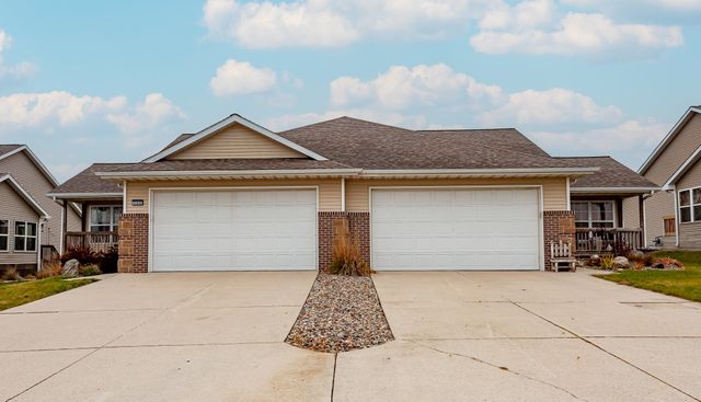 107 Centennial Drive, Huxley, IA 50124