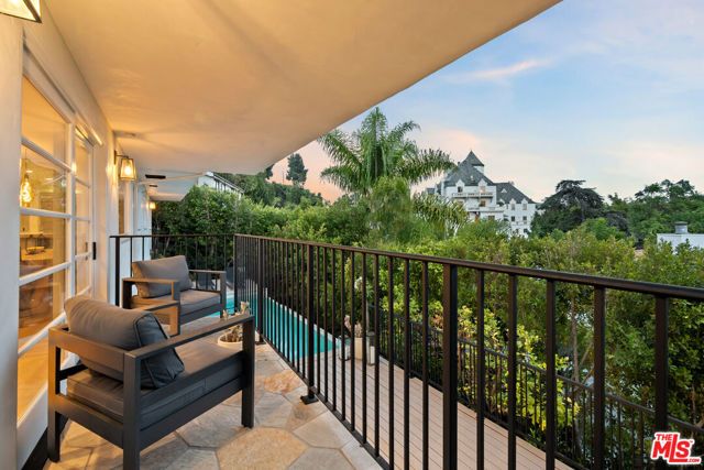 8276 Woodshill Trail, Los Angeles, CA 90069