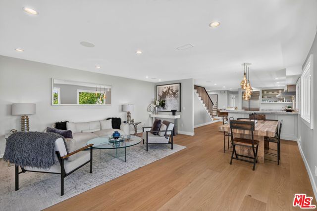 8276 Woodshill Trail, Los Angeles, CA 90069