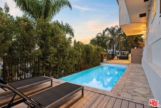 8276 Woodshill Trail, Los Angeles, CA 90069