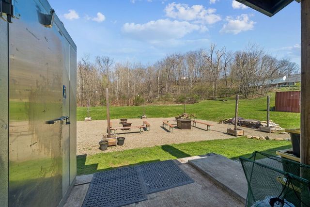 715 Craigdell Rd, Murrysville, PA 15068