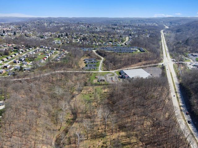 715 Craigdell Rd, Murrysville, PA 15068