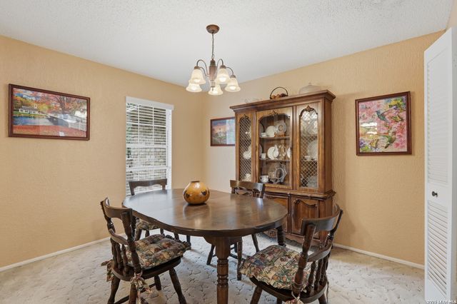 4519 Maybrook Woods, San Antonio, TX 78249