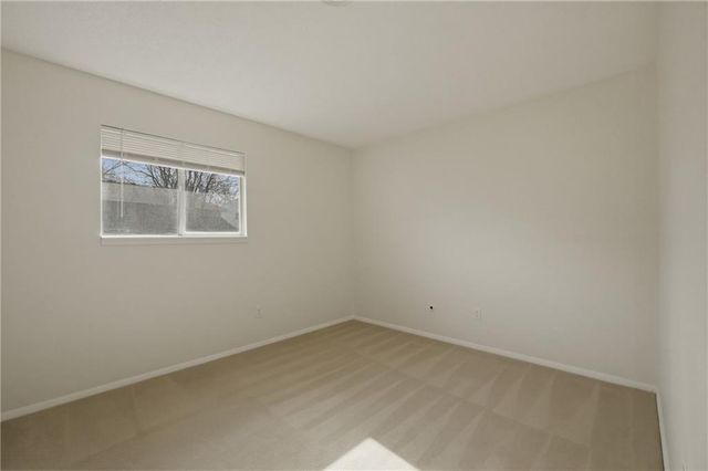 7136 NW COUNTRY CLUB Lane, Kansas City, MO 64152