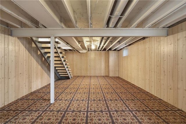 7136 NW COUNTRY CLUB Lane, Kansas City, MO 64152