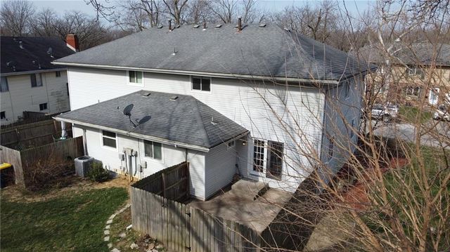 7136 NW COUNTRY CLUB Lane, Kansas City, MO 64152