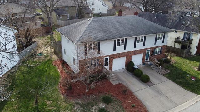 7136 NW COUNTRY CLUB Lane, Kansas City, MO 64152